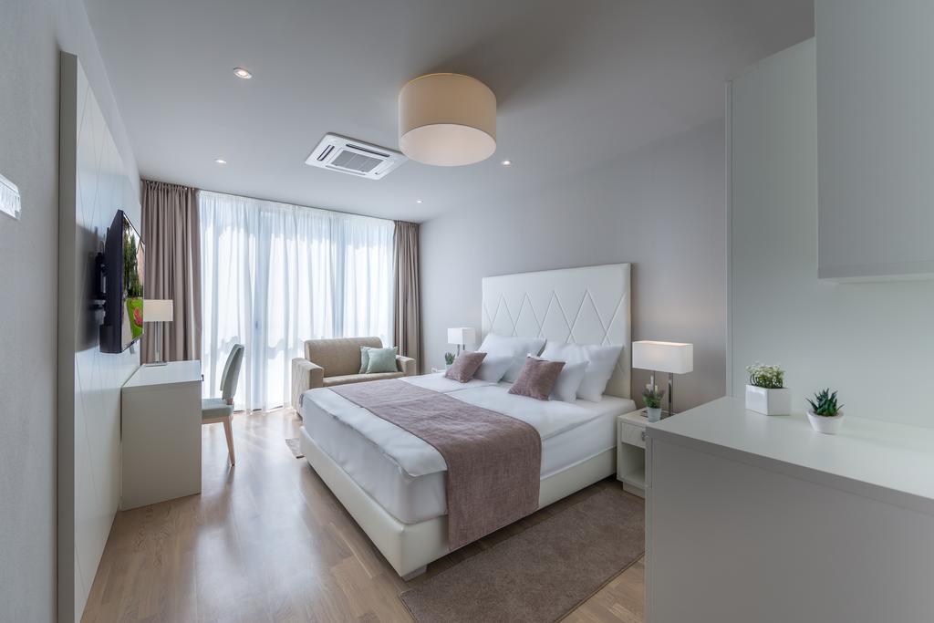 Apartments & Rooms Preelook Опатия Екстериор снимка